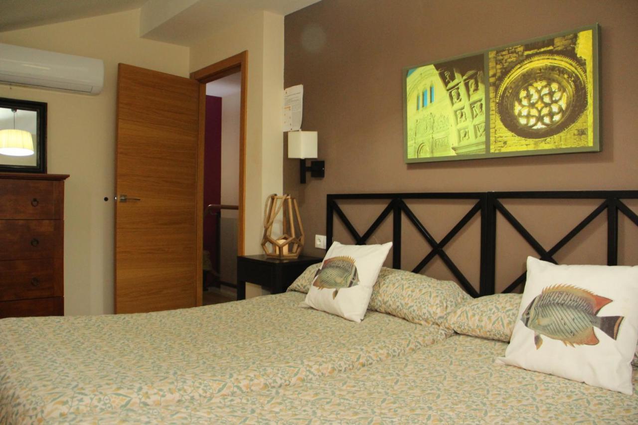 Apartamentos Alcazar De Баэса Экстерьер фото