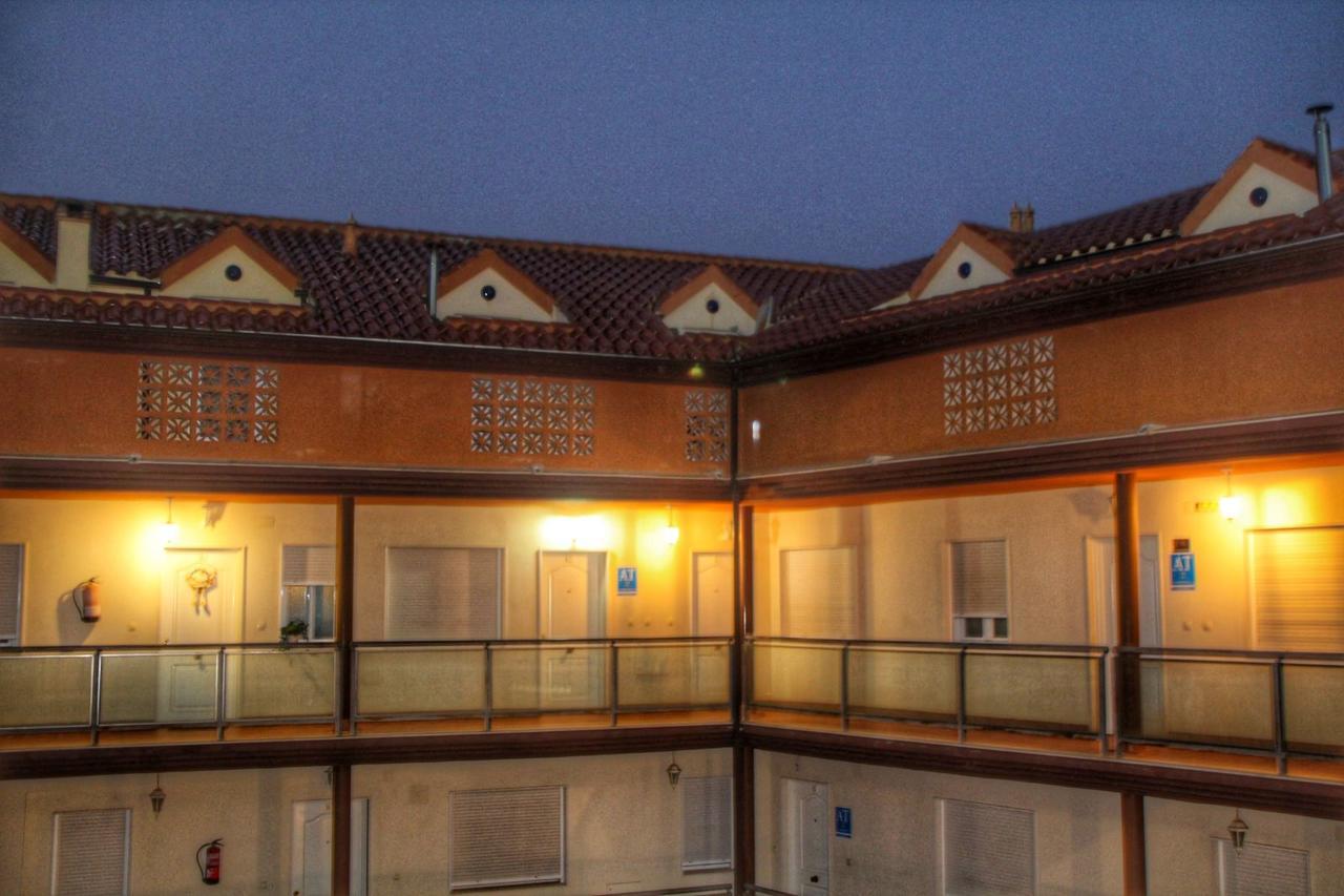 Apartamentos Alcazar De Баэса Экстерьер фото